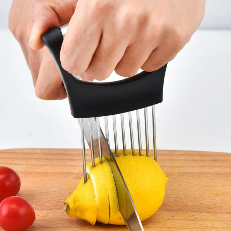 ステンレス製玉ねぎカッターホルダー、フードスライサーアシスタ - Onion Holder Slicer のレビューと価格